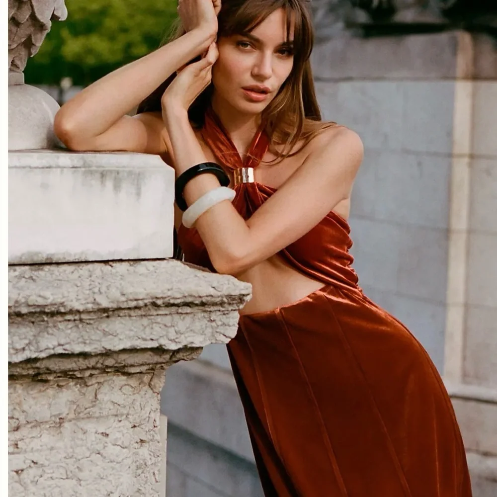 velvet rust dress Diva Yarn Knit length skirt with a tulip hem and mid Allie Velvet Dress - Rust